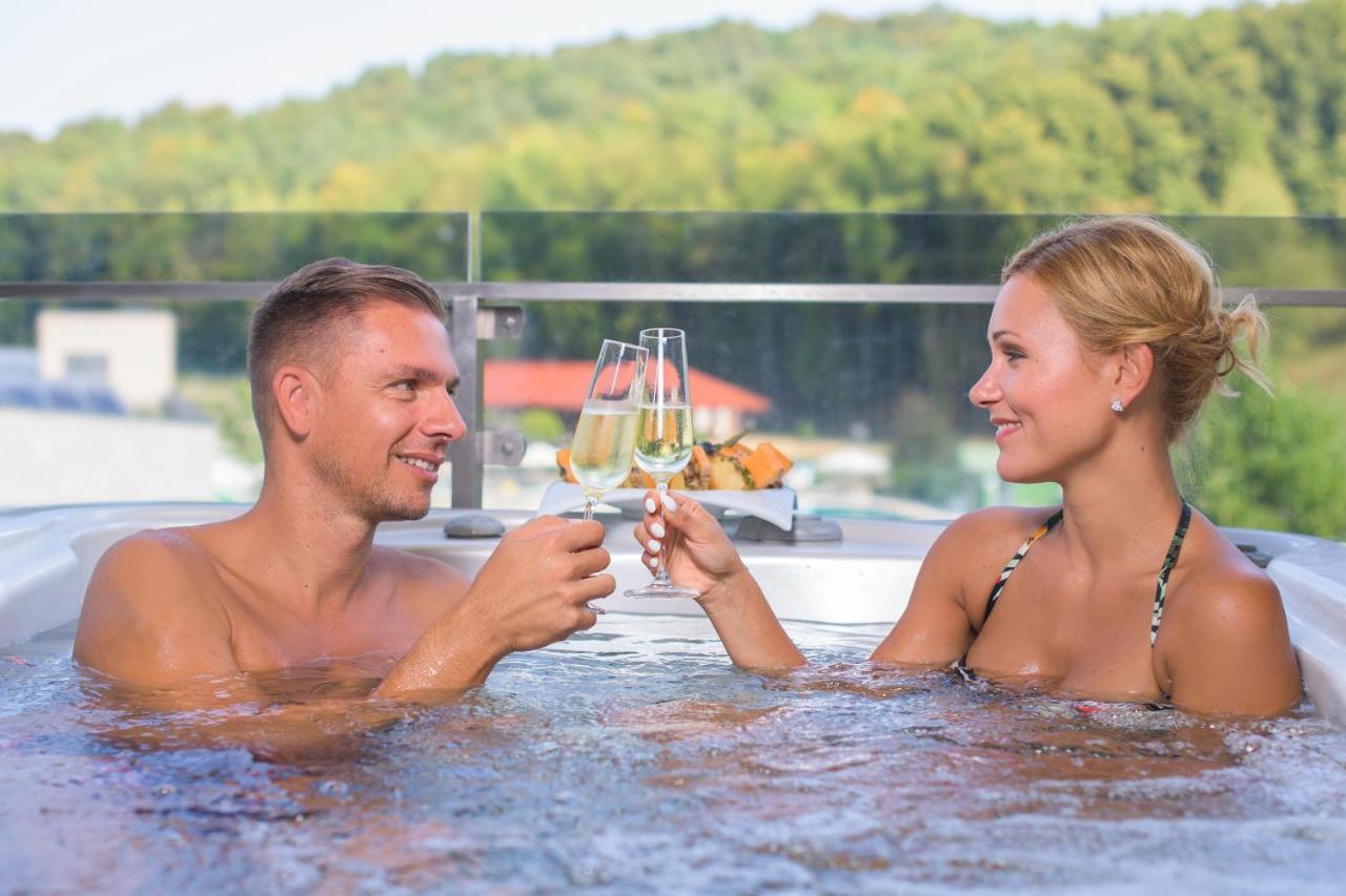 Hotel Bioterme Mala Nedelja リュトメル エクステリア 写真